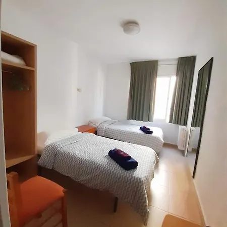Hostal Lloret Playa Отель 2*