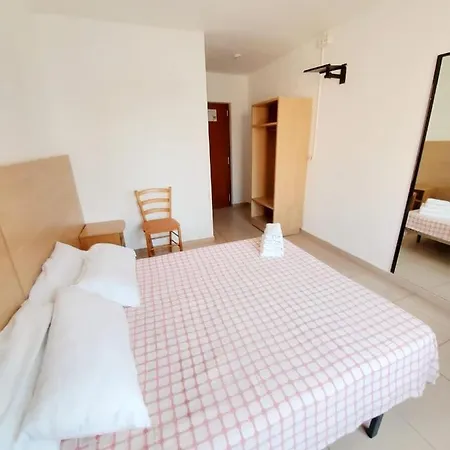 Hostal Lloret Playa 2* Льорет-де-Мар