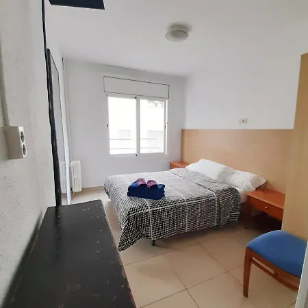 Hostal Lloret Playa Отель Льорет-де-Мар