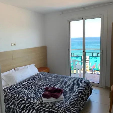 Hostal Lloret Playa